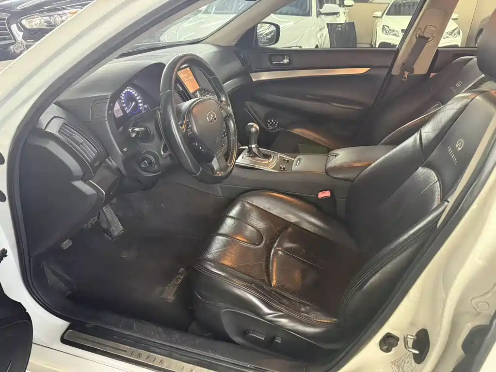 Infiniti G — миниатюра 4