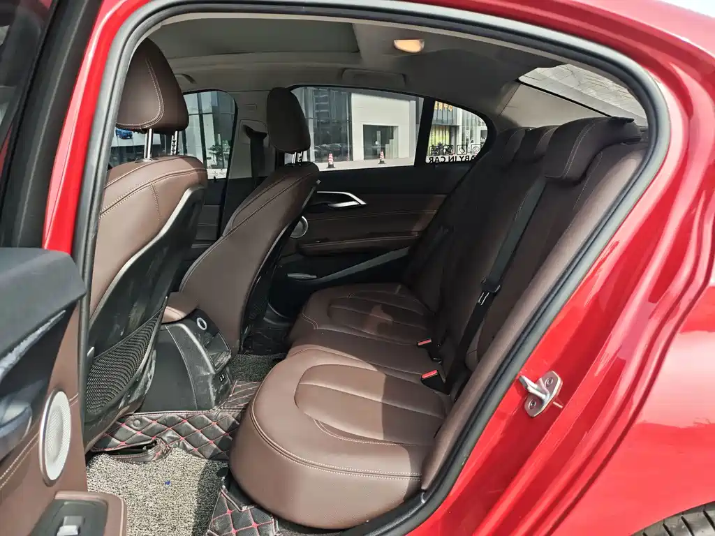 BMW 1 Series — миниатюра 6