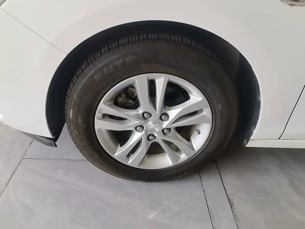 Chevrolet Cavalier — миниатюра 23