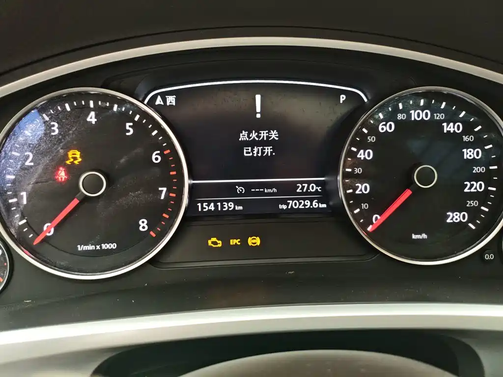 Volkswagen Touareg — миниатюра 12