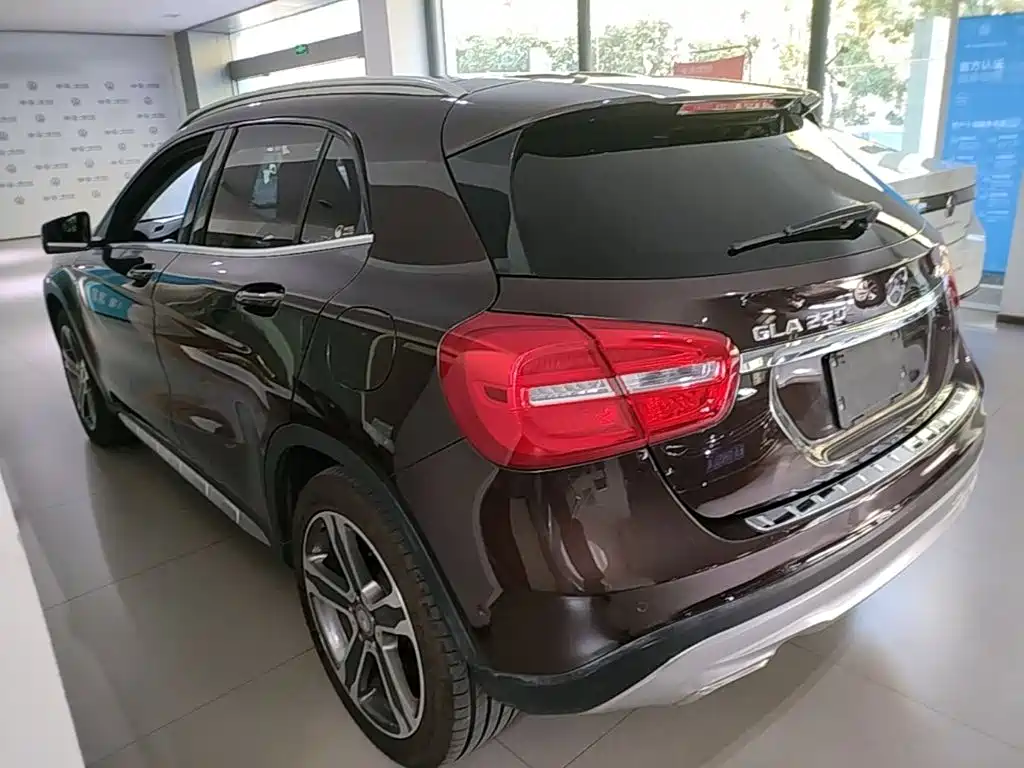 Mercedes-Benz GLA — миниатюра 5