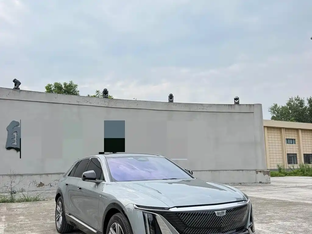 Cadillac Lyriq — миниатюра 5