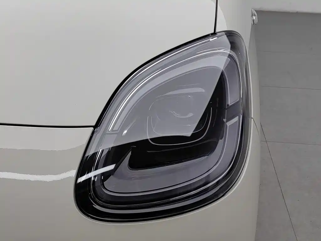 Wuling MINIEV — миниатюра 7