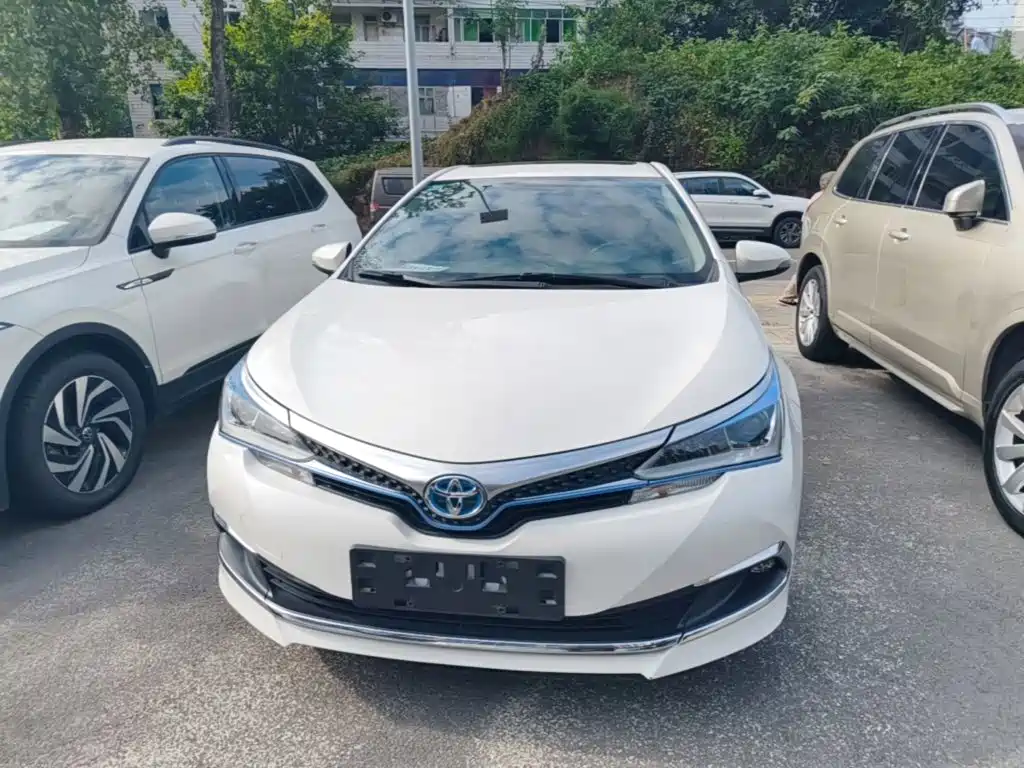 Toyota Corolla Hybrid — миниатюра 3