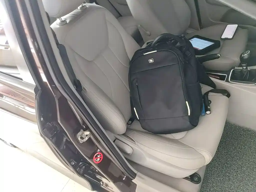 Geely Emgrand — миниатюра 25