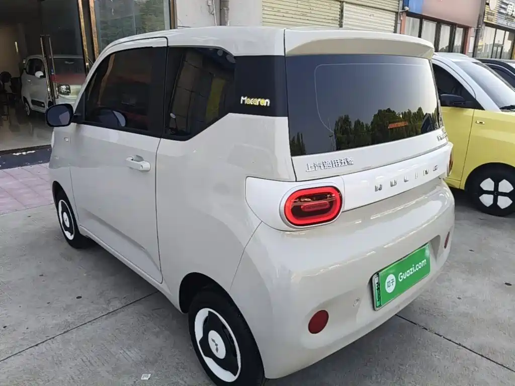 Wuling MINIEV — миниатюра 5