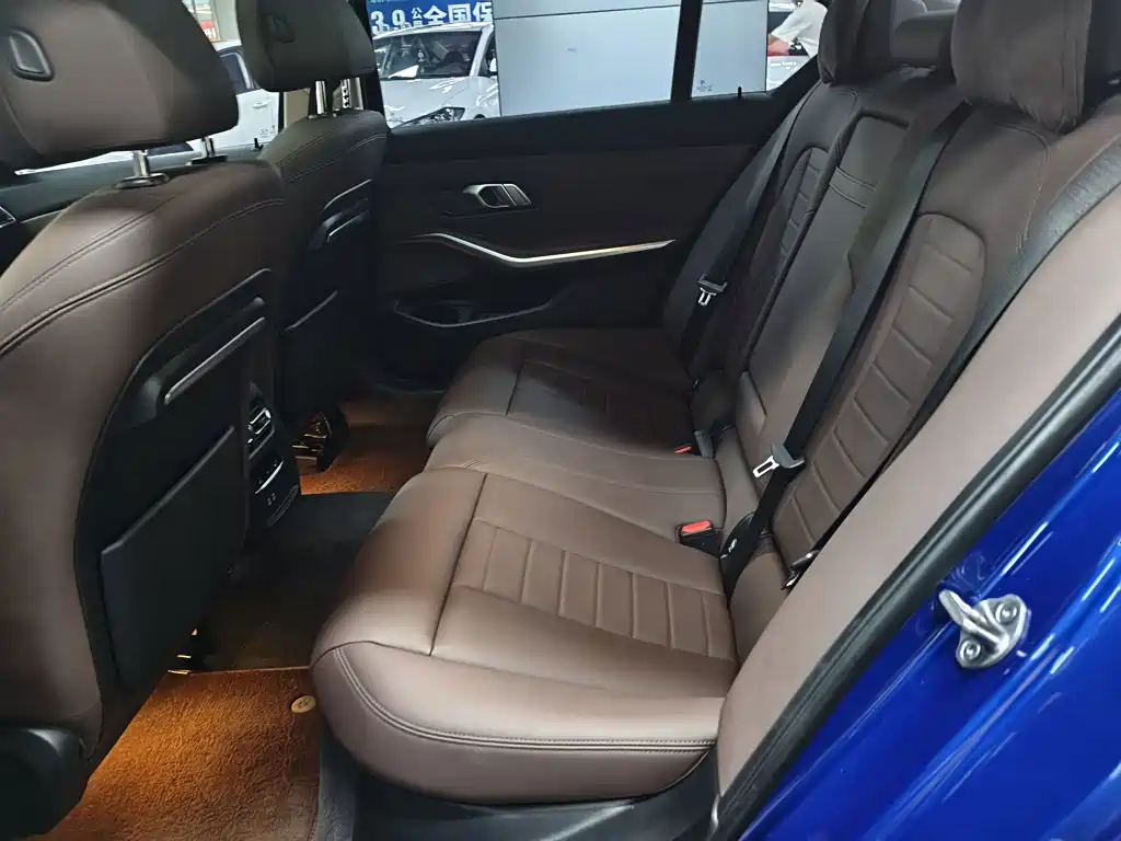 BMW 3 Series — миниатюра 7