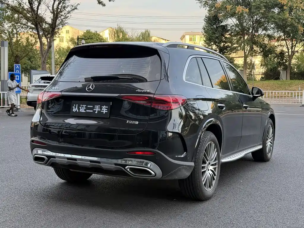 Mercedes-Benz GLC — миниатюра 10