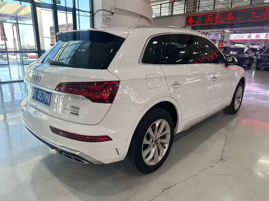 Audi Q5L — миниатюра 9