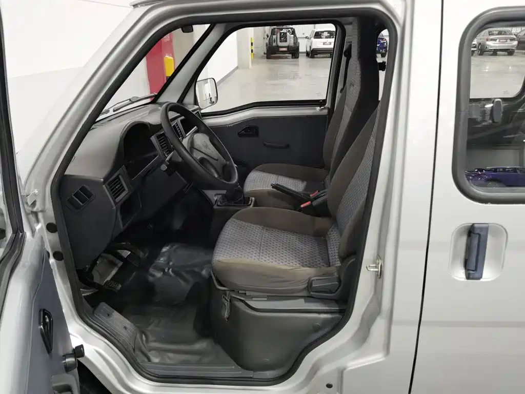 Wuling Zhiguang — миниатюра 10