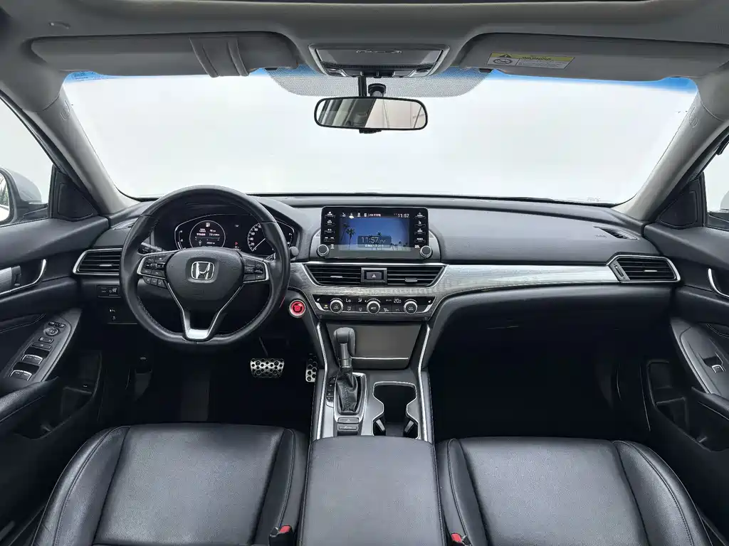 Honda Accord — миниатюра 11