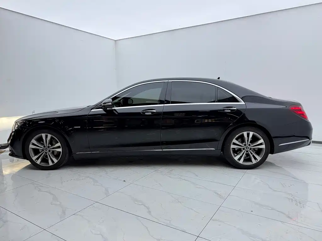 Mercedes-Benz S-Class — миниатюра 3