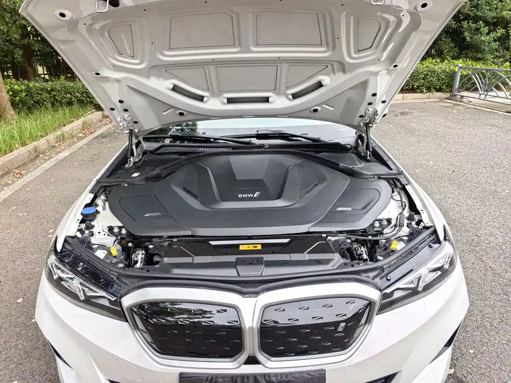 BMW i3 — миниатюра 16