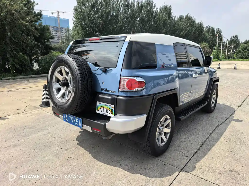 Toyota FJ Cruiser — миниатюра 9