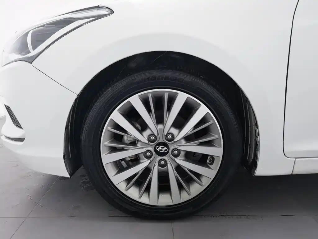 Hyundai Mistra — миниатюра 17