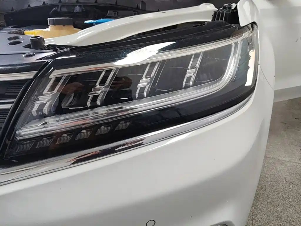 Roewe RX5 — миниатюра 24
