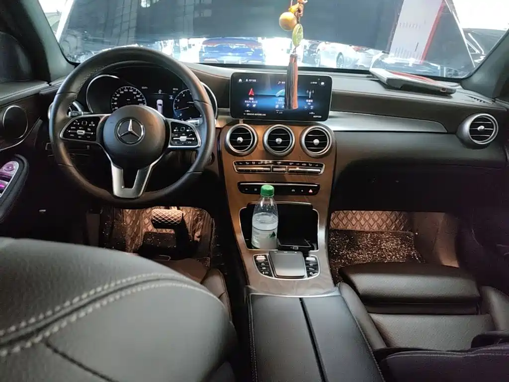 Mercedes-Benz GLC — миниатюра 10