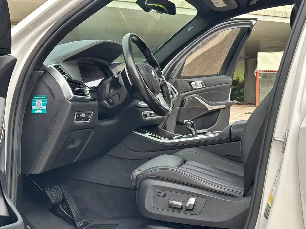 BMW X5 (Import) — миниатюра 5