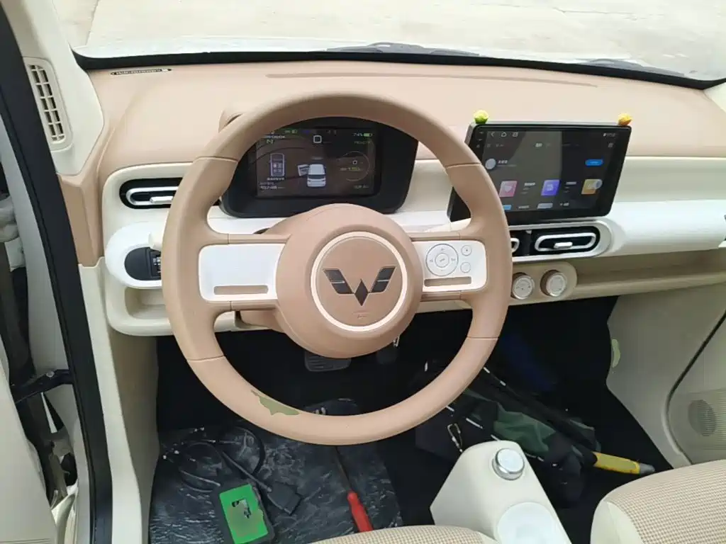 Wuling MINIEV — миниатюра 11