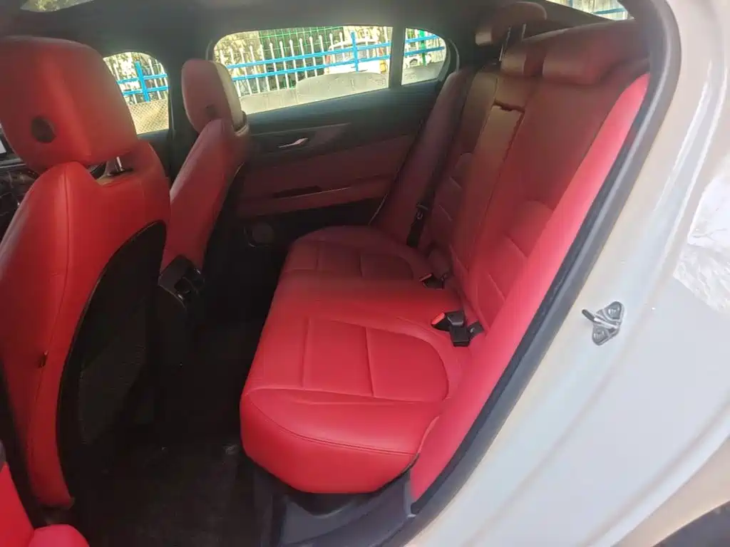 Jaguar XEL — миниатюра 13