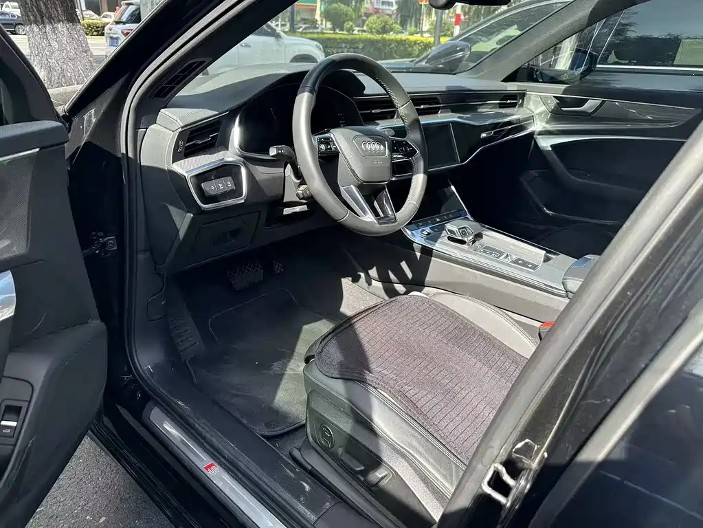 Audi A6L — миниатюра 7