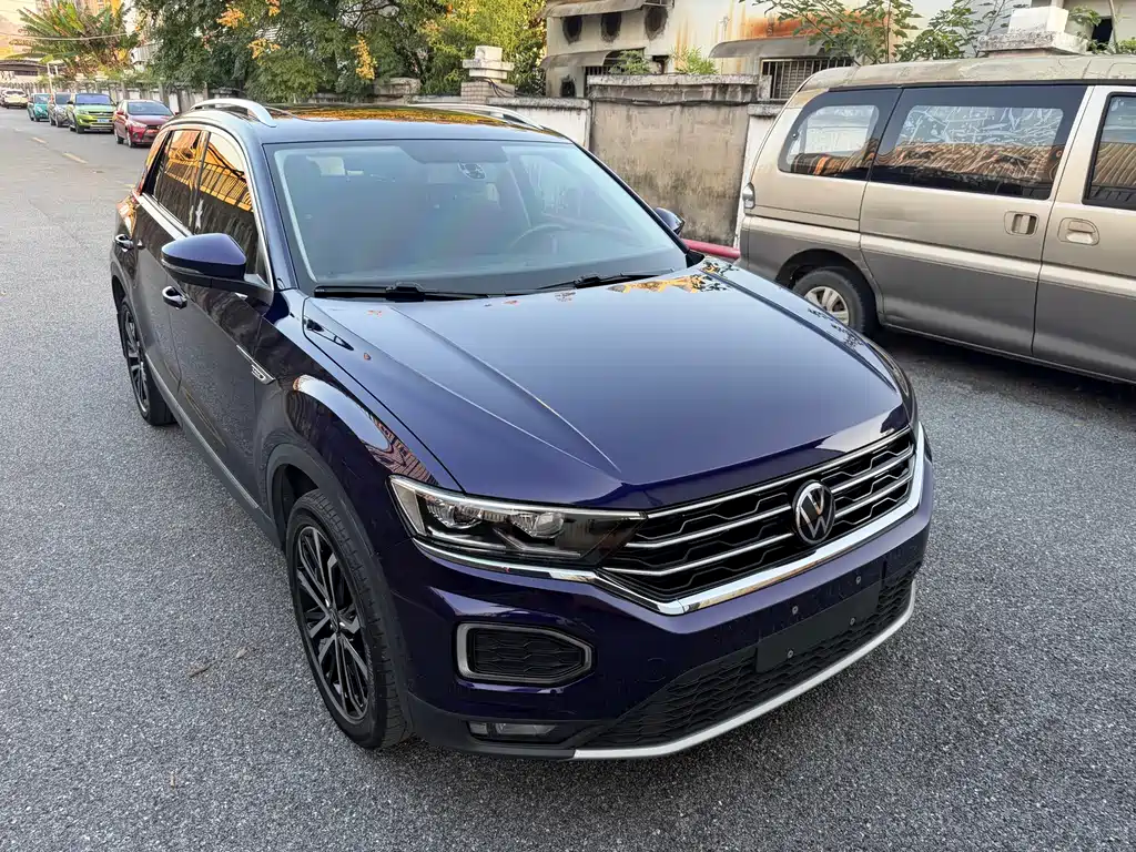 Volkswagen T-Roc — миниатюра 2