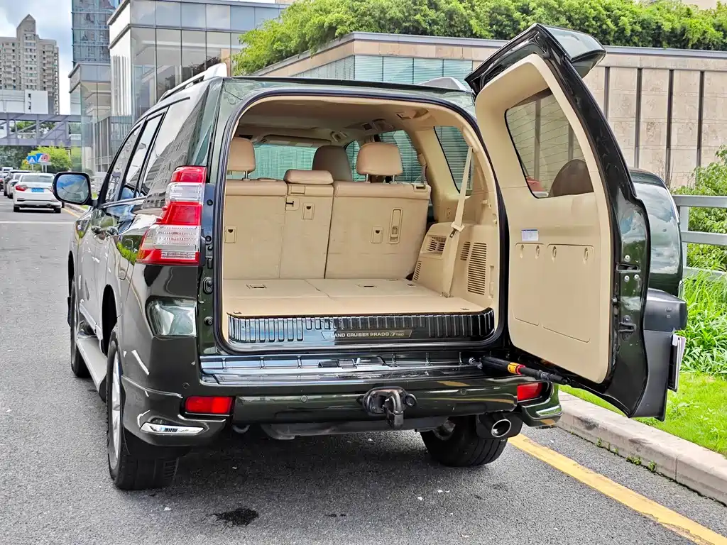 Toyota Prado (Import) — миниатюра 8