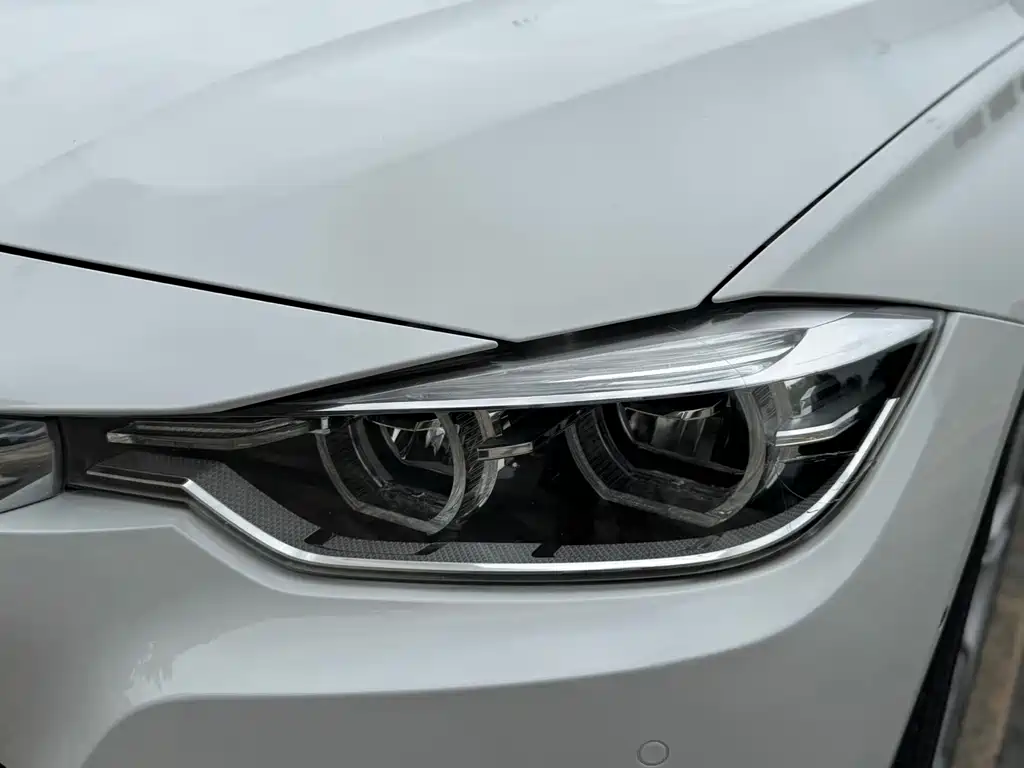 BMW 3 Series — миниатюра 10