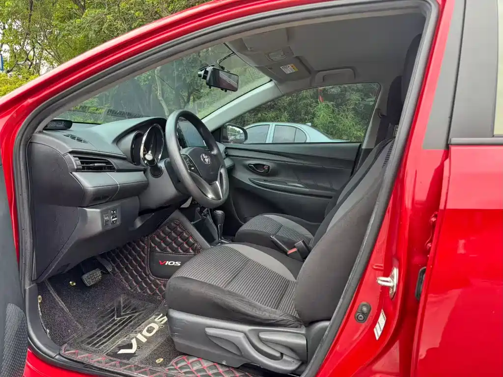 Toyota Vios — миниатюра 4
