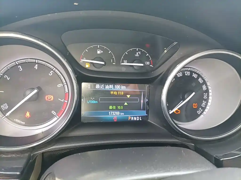 Buick Verano — миниатюра 12