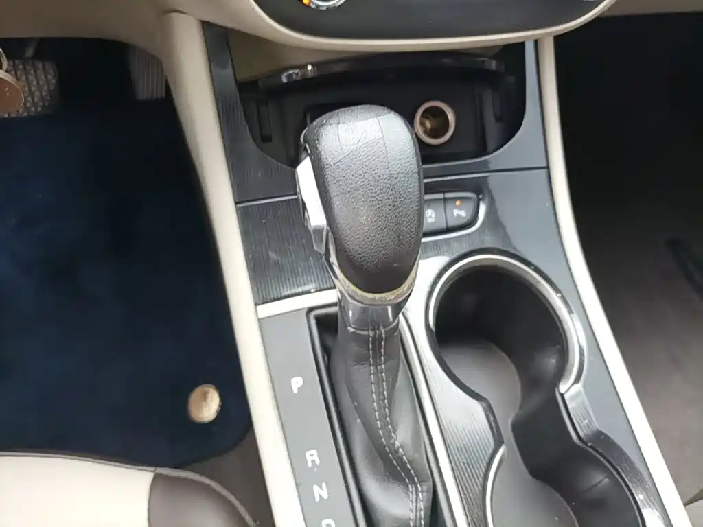 Buick Verano — миниатюра 14