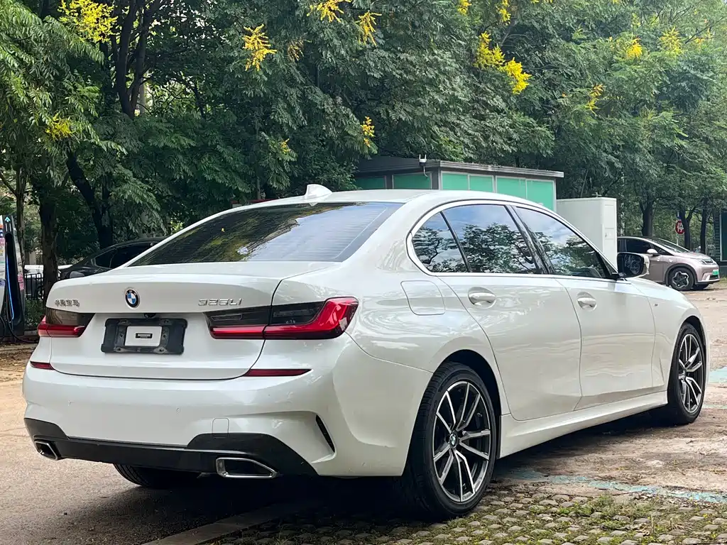 BMW 3 Series — миниатюра 7