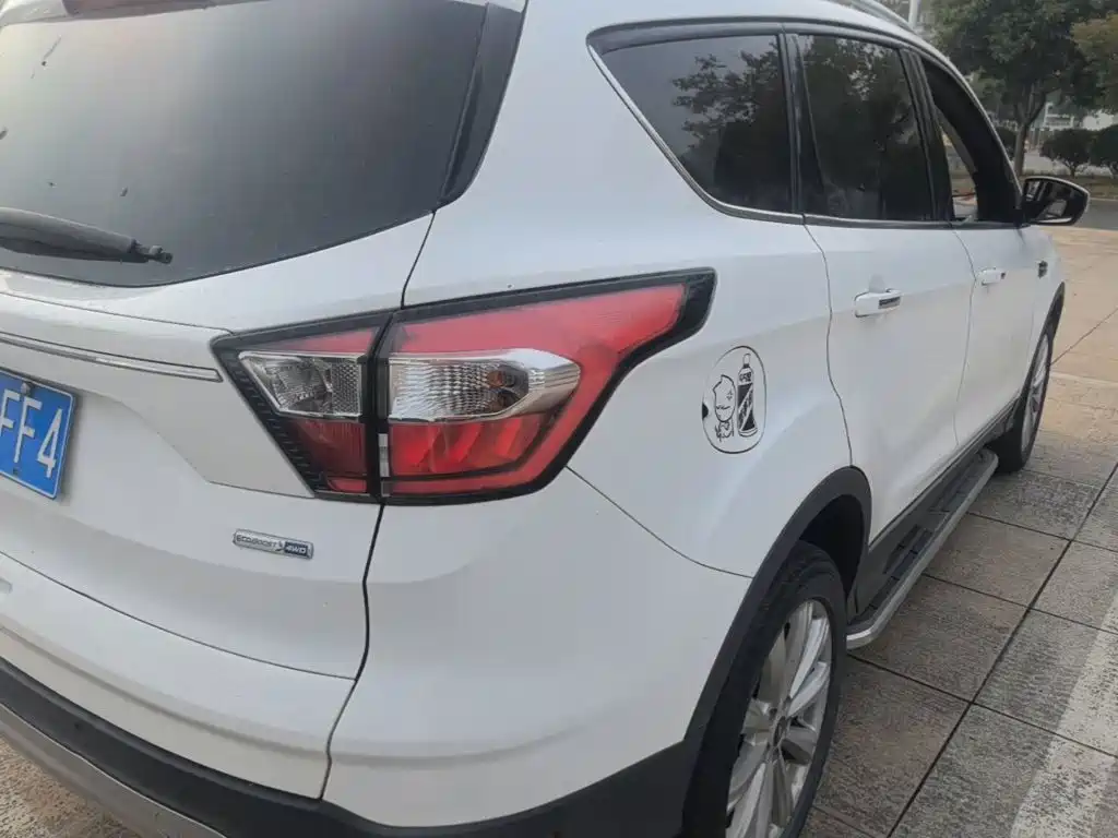 Ford Kuga — миниатюра 8