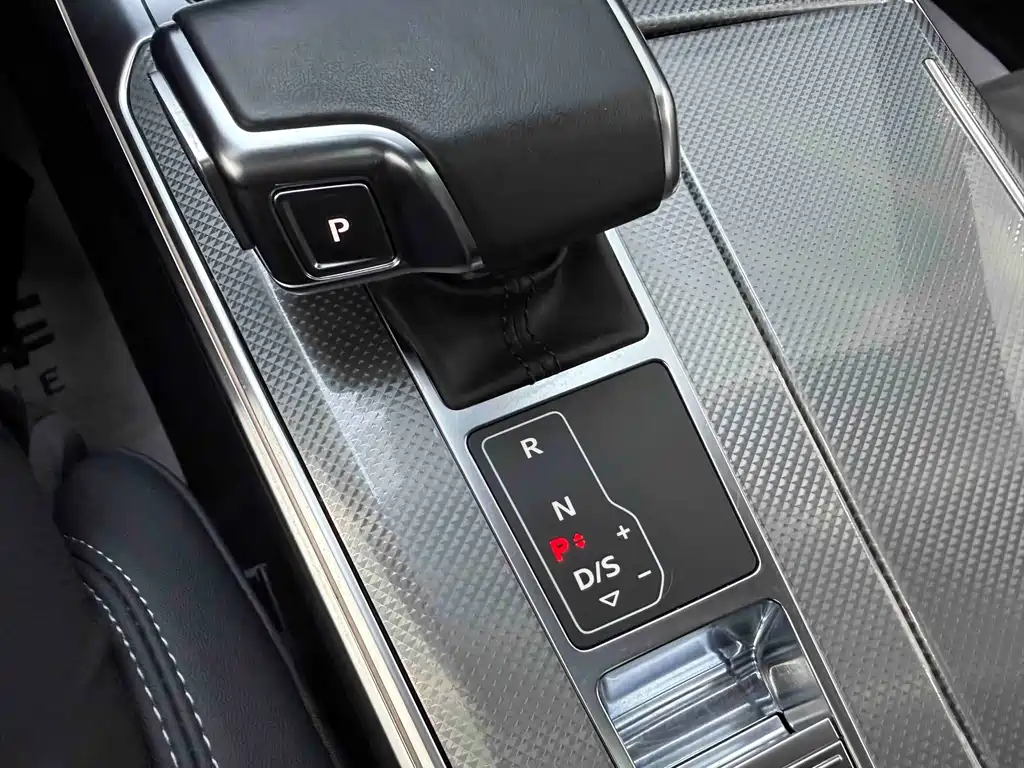 Audi A6L — миниатюра 18