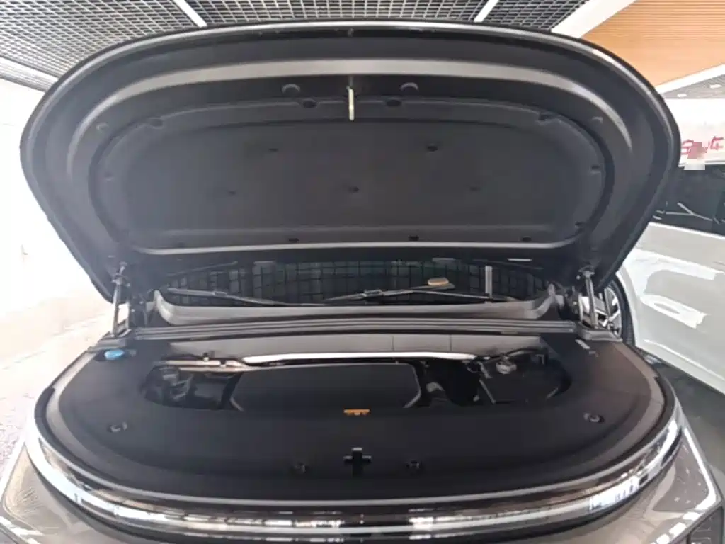 Li Auto Li L6 — миниатюра 20