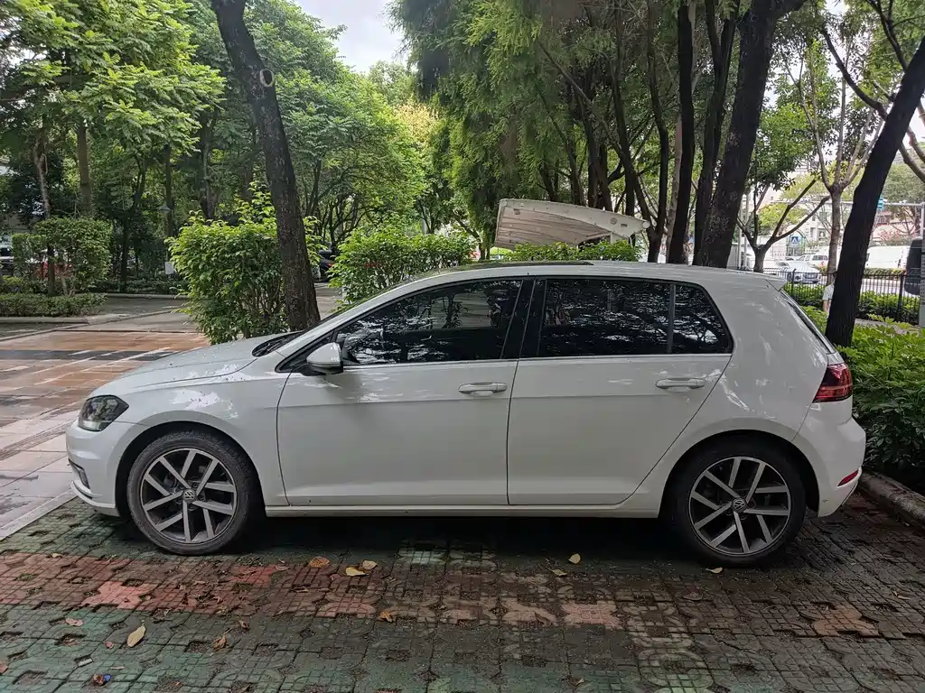 Volkswagen Golf — миниатюра 3