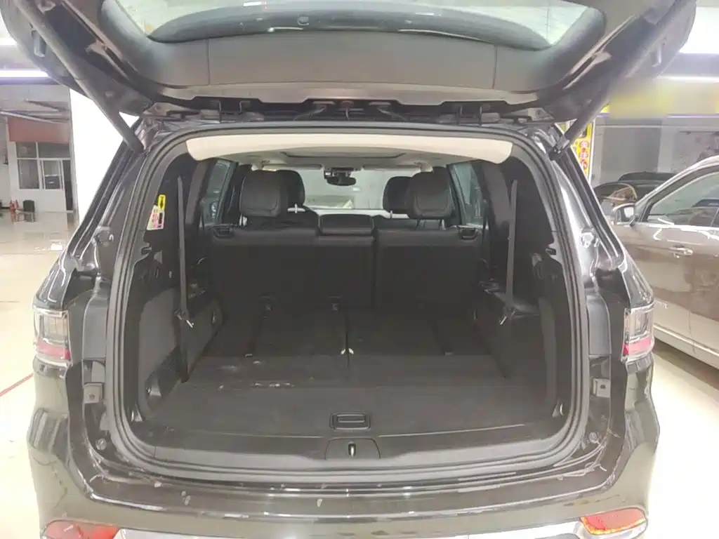 Jeep Grand Commander — миниатюра 19