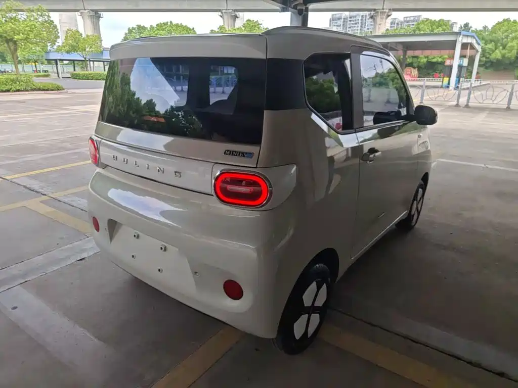 Wuling MINIEV — миниатюра 7