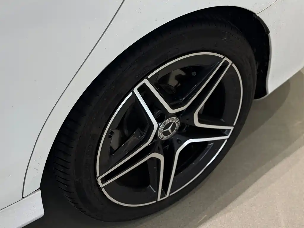 Mercedes-Benz C-Class — миниатюра 15