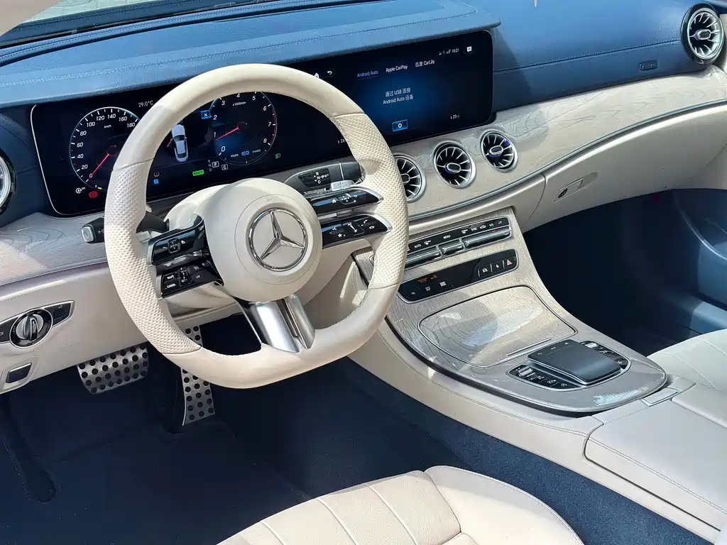 Mercedes-Benz E-Class (Import) — миниатюра 4