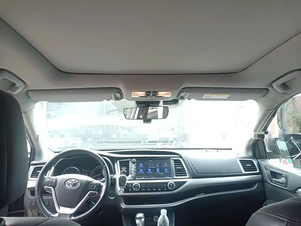 Toyota Highlander — миниатюра 23