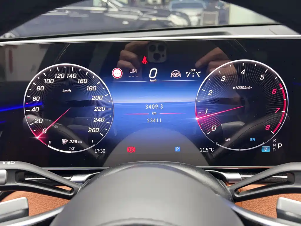Mercedes-Benz S-Class — миниатюра 17