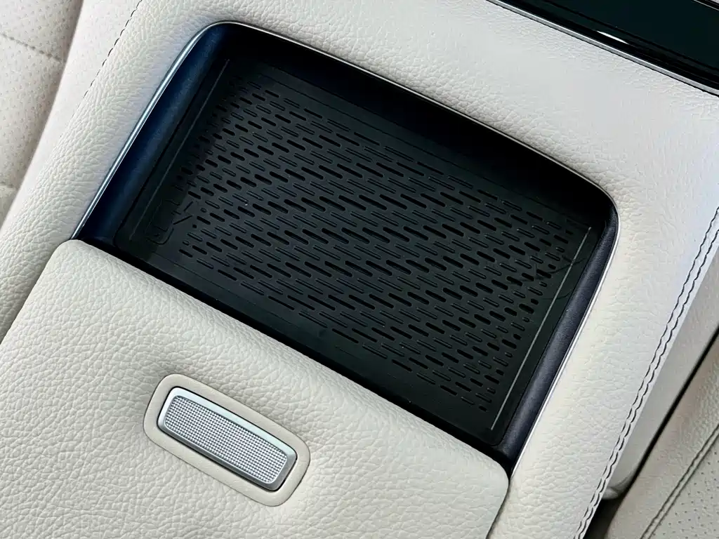 Mercedes-Benz GLE (Import) — миниатюра 21