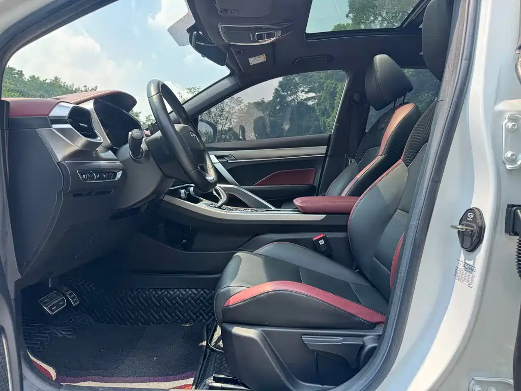 Geely Binyue — миниатюра 4