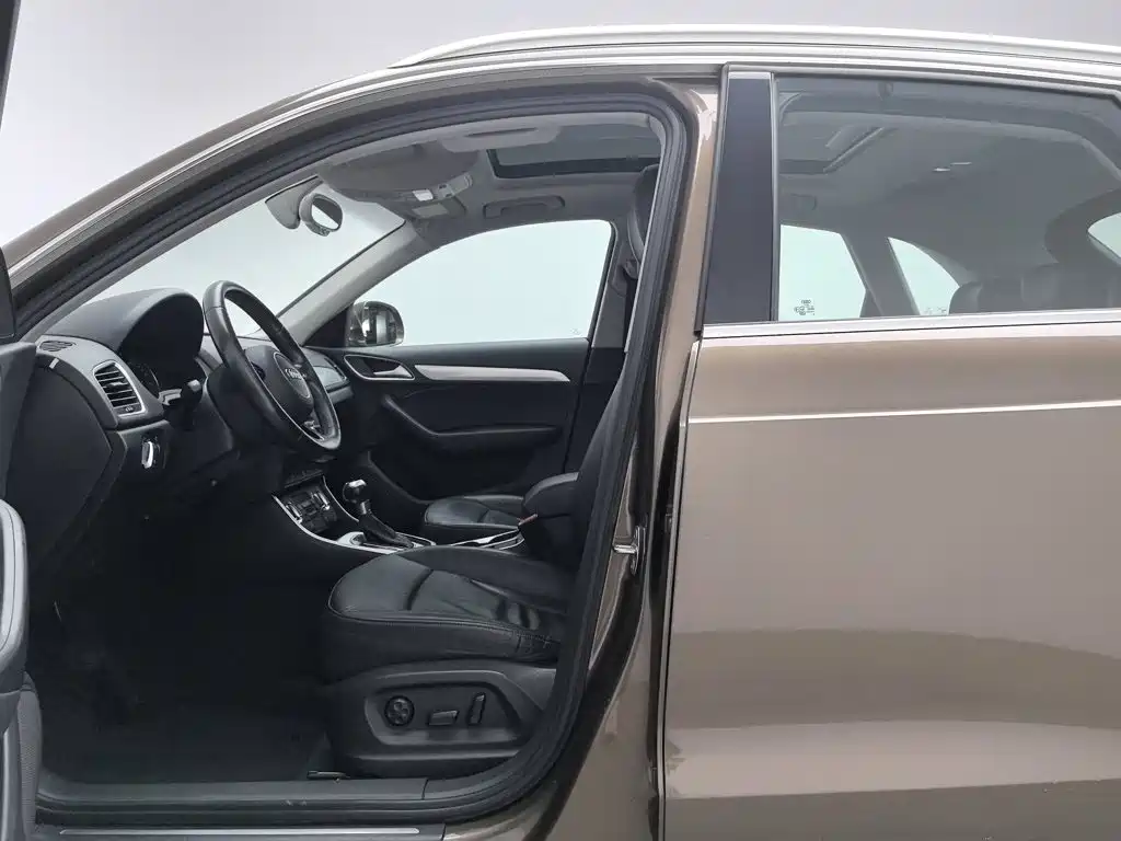 Audi Q3 — миниатюра 10