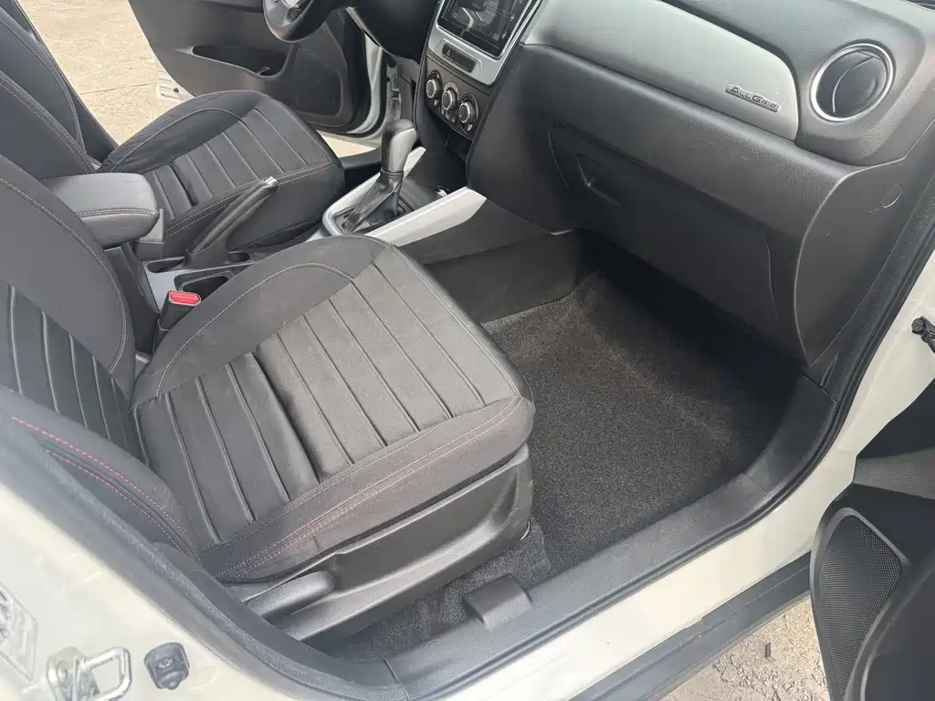 Suzuki Vitara — миниатюра 11