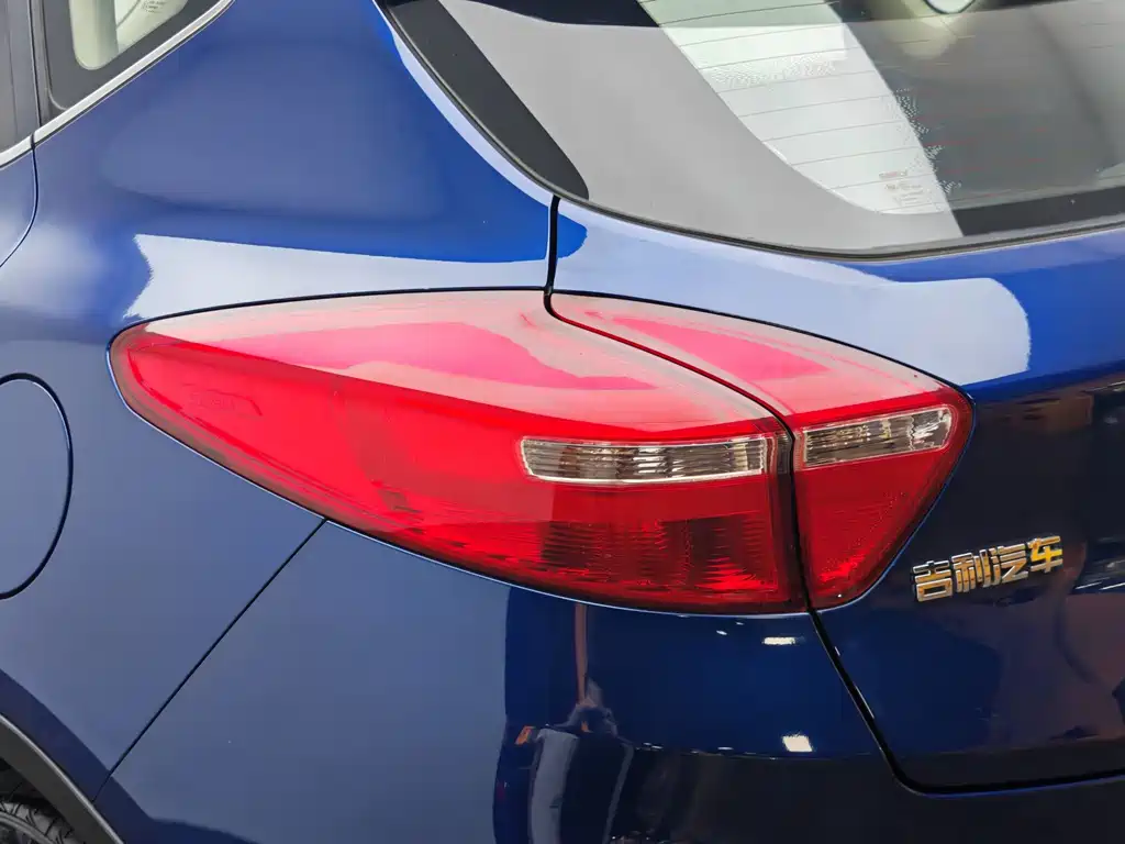 Geely Emgrand GS — миниатюра 8