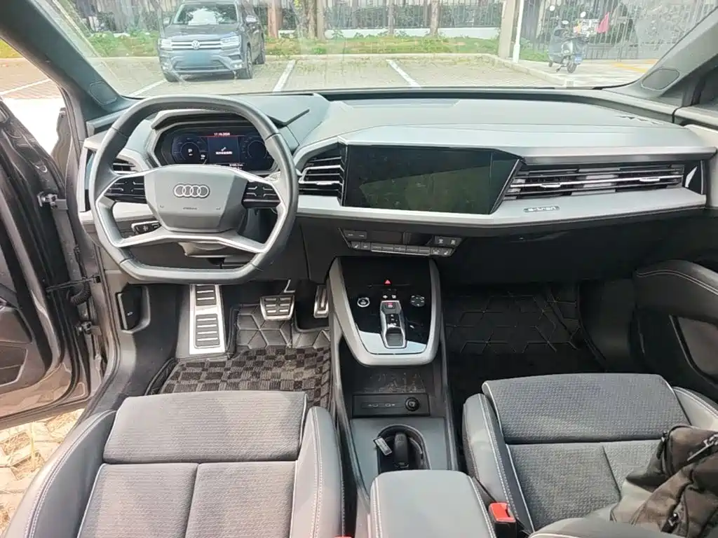 Audi Q5 e-tron — миниатюра 14