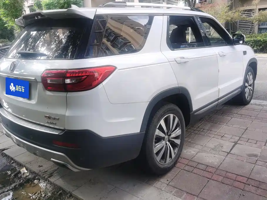Changan CS95 — миниатюра 3