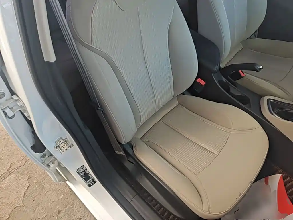 Buick Excelle — миниатюра 25